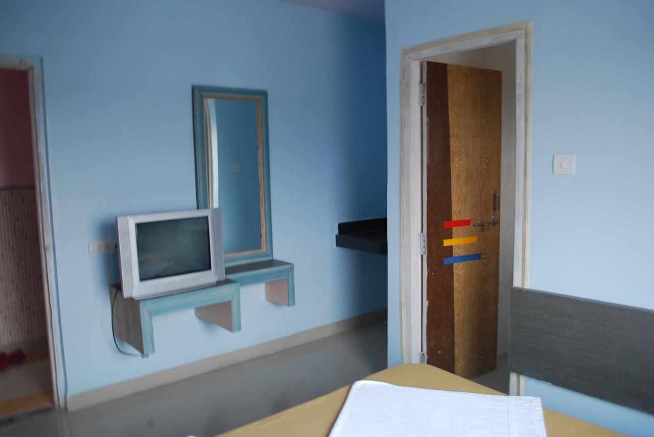 Hotel Utsav Shirdi Dış mekan fotoğraf