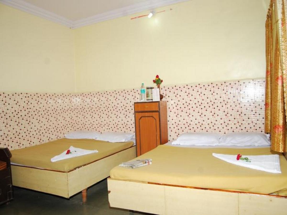 Hotel Utsav Shirdi Dış mekan fotoğraf